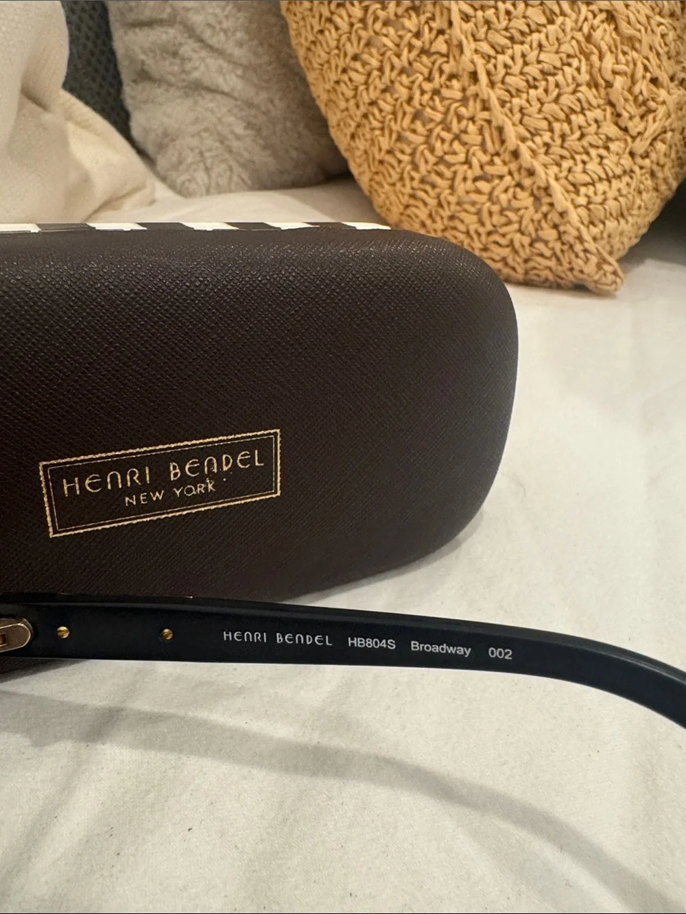 henri bendel HB804S Broadway 002 Black Frame Sunglasses/Blue Mirrored Lenses - Picture 7 of 7
